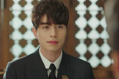 Lee Dong Wook - elle man 4