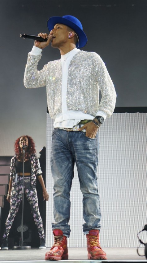 Cách phối đồ nam đẹp như Pharrell với áo cardigan Cách phối đồ nam đẹp như Pharrell với áo cardigan