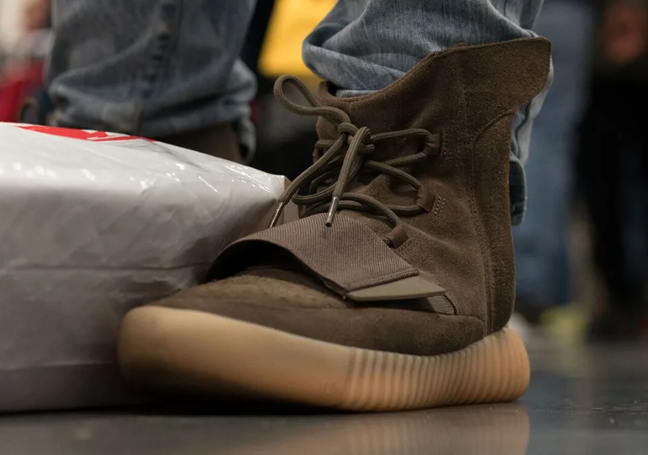 Soi dàn sneaker tại Sneaker Con Cleveland 2017 lớn nhất nước Mỹ