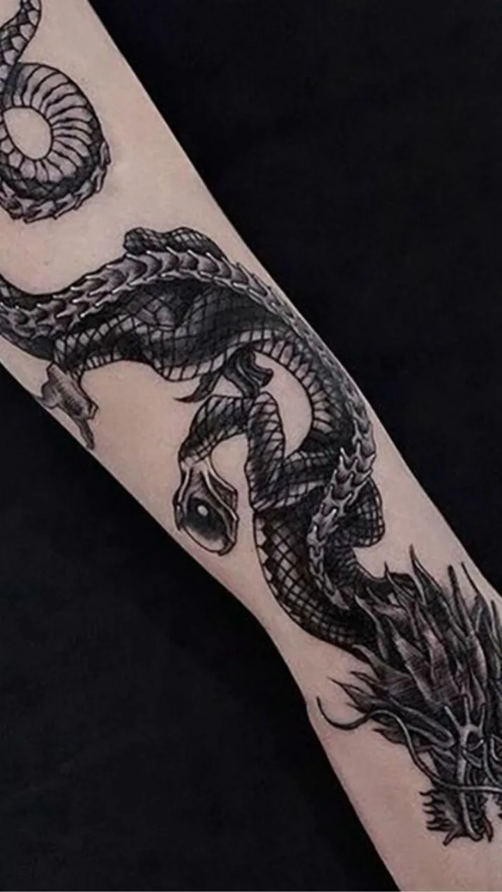 biểu tượng rồng được xăm trên cánh tay - hình xăm nam giới - 2019 - elle man
