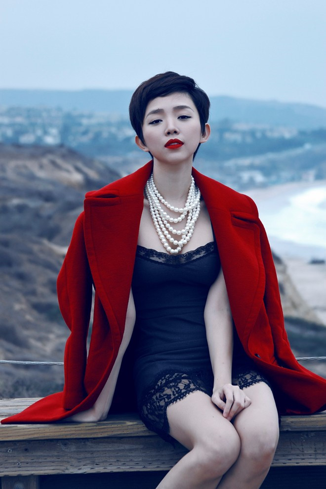 Cô theo đuổi hình ảnh gợi cảm.
