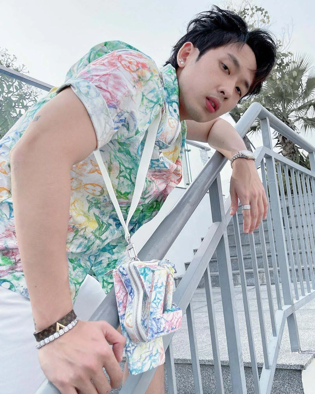 thời trang sao nam tuấn trần
