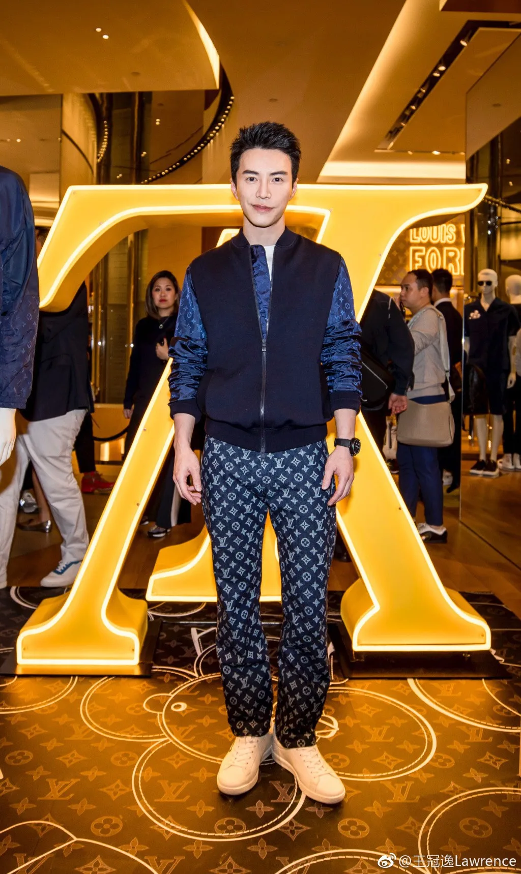Cong Hi Dien Luoc - elleman 8