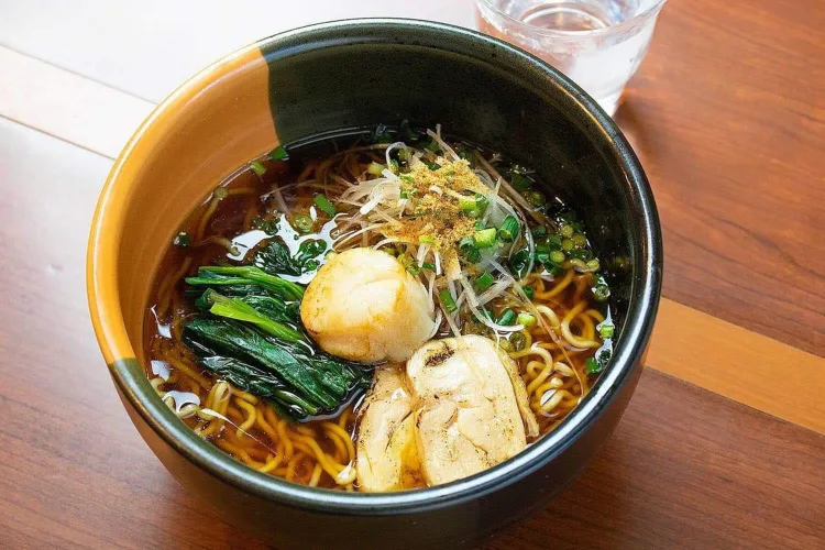 asahikawa ramen-du lich tu tuc nhat ban-elle man