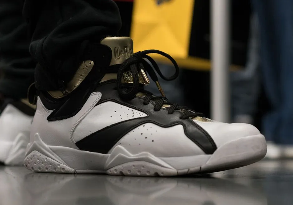 Soi dàn sneaker tại Sneaker Con Cleveland 2017 lớn nhất nước Mỹ