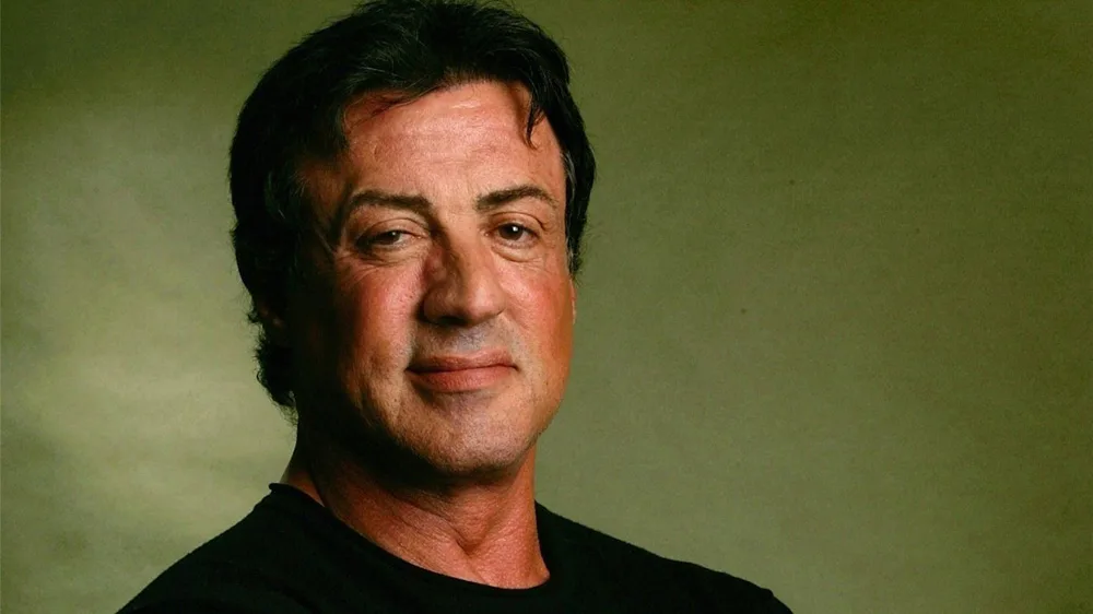sylvester-stallone - ve binh dai ngan ha 2 - elle man