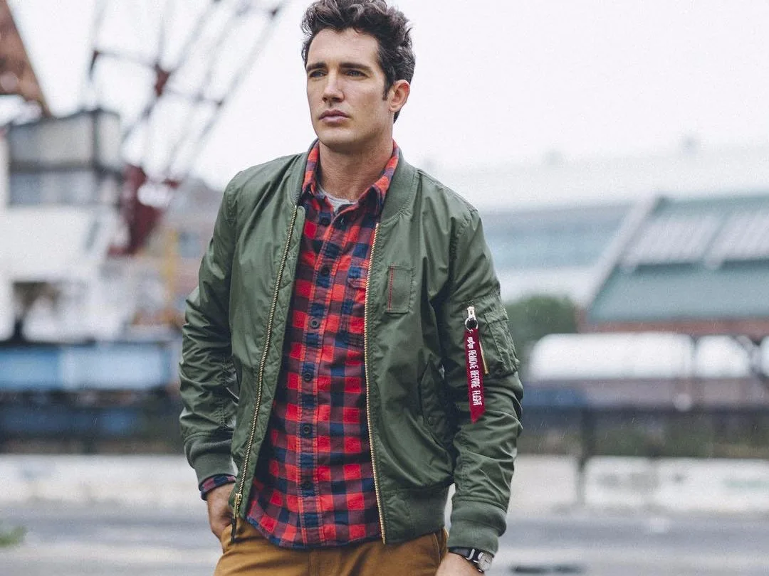 ao khoac bomber - ELLE Man 16