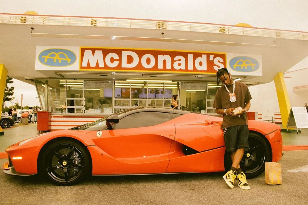 sao nam mặc đẹp travis scott