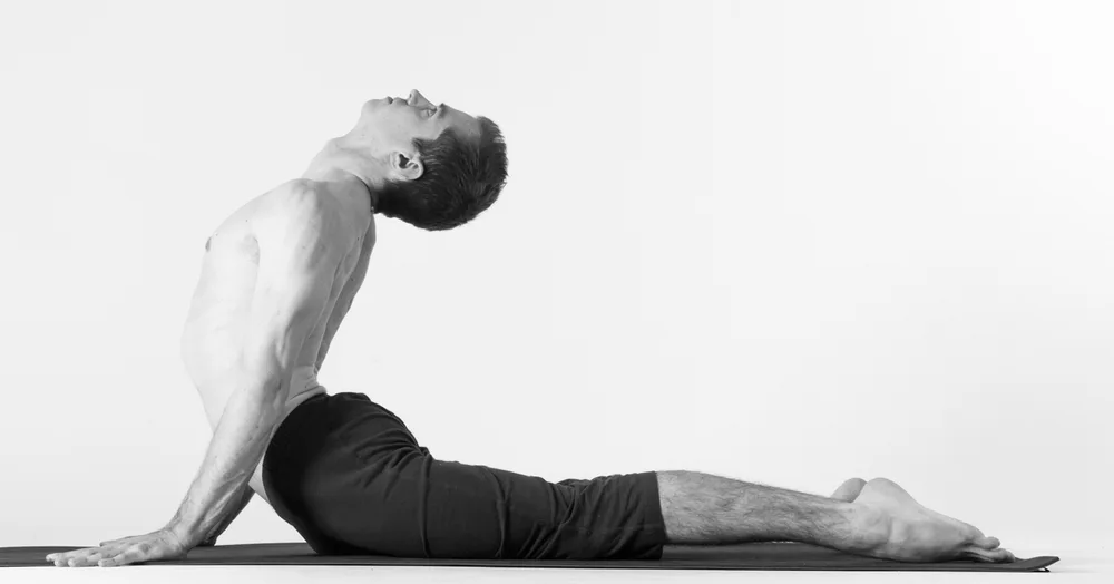Tập thể dục có giúp tăng chiều cao: Bhujangasana.