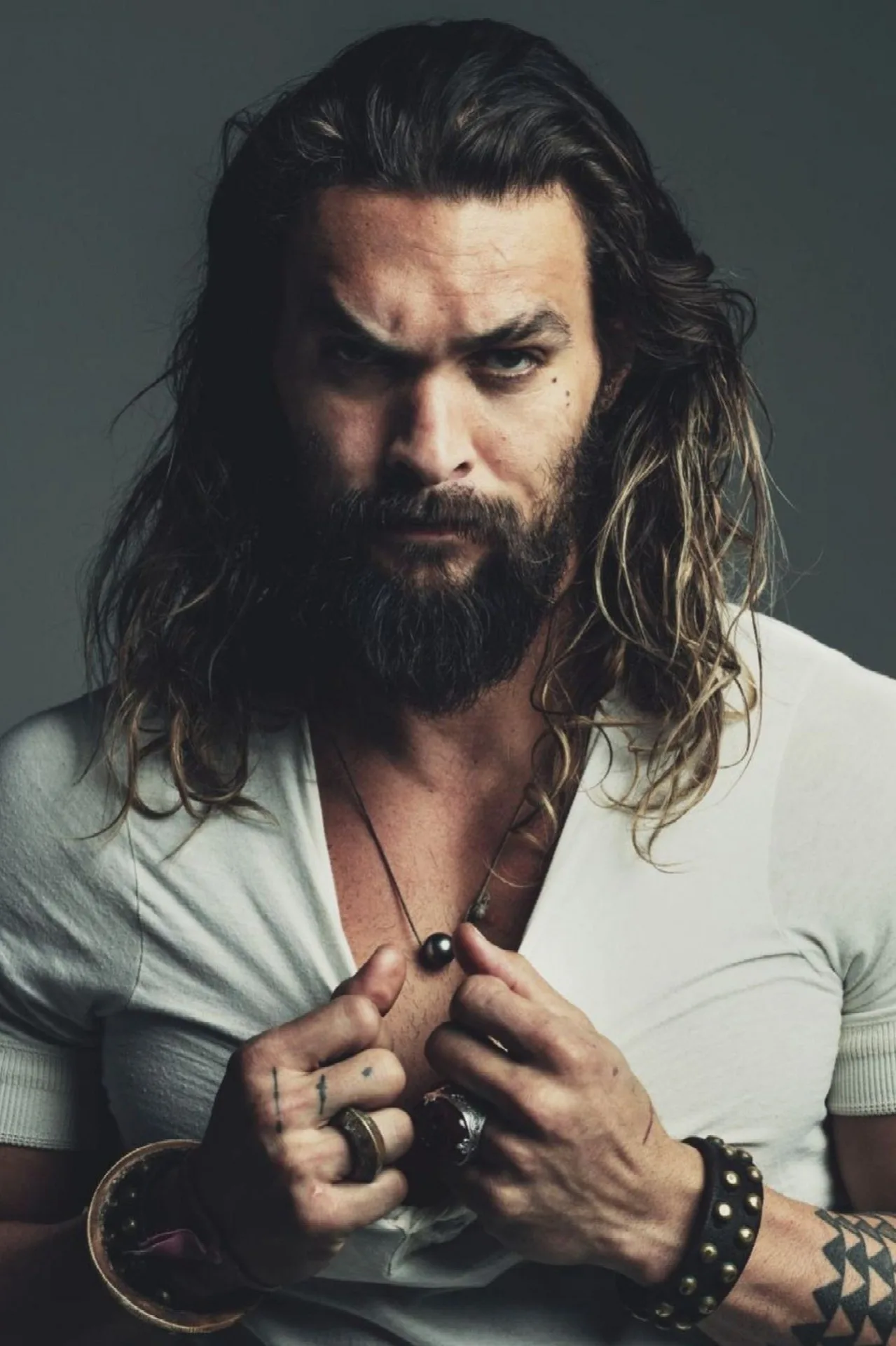 mái tóc dài của diễn viên jason momoa