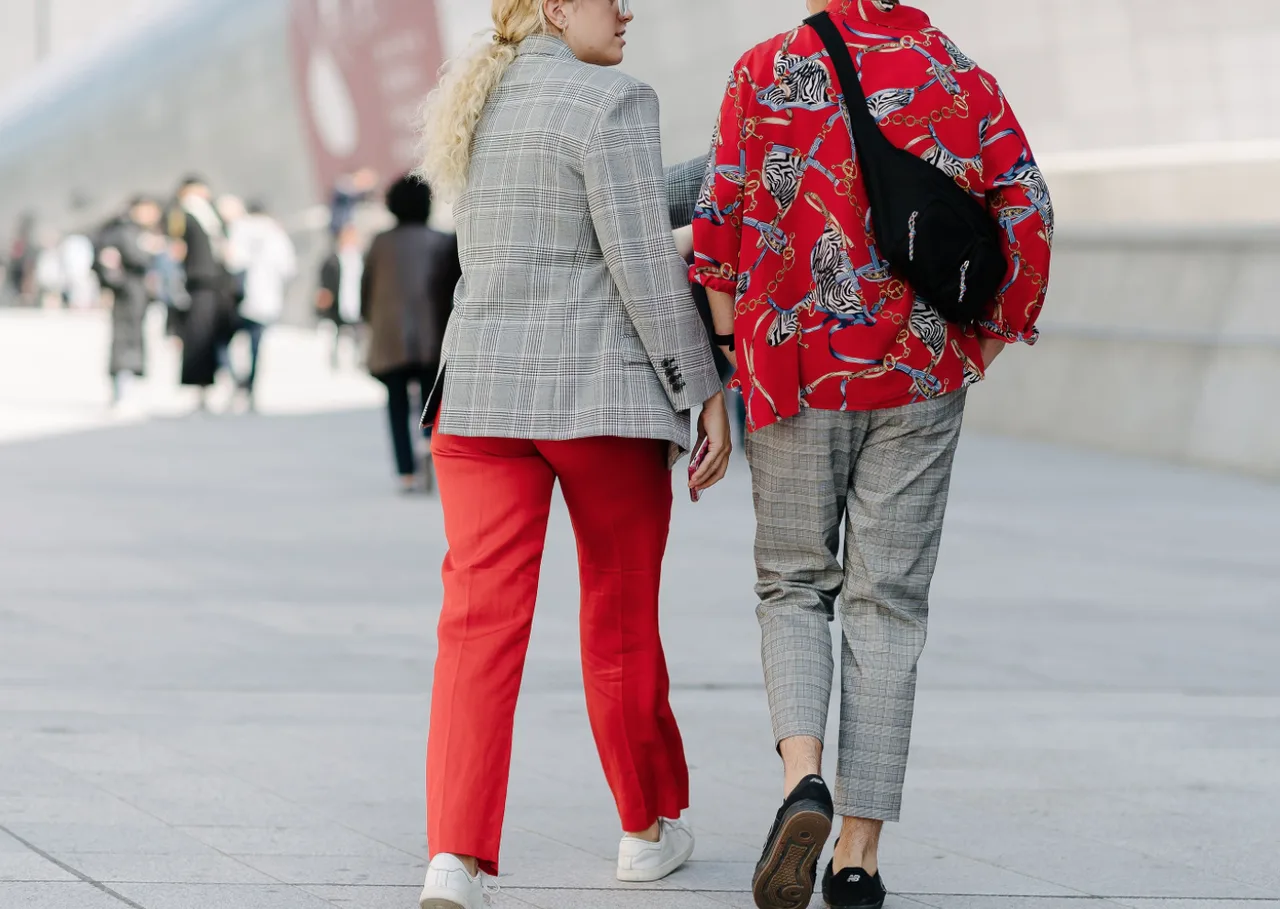 Cac street style look tuyet dep tai Seoul Fashion Week Xuan He 2018 29 2