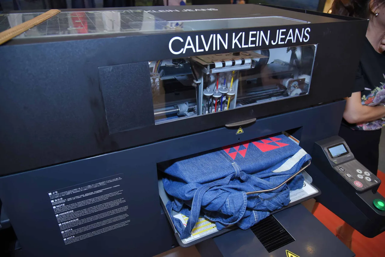 calvin klein jeans - elle man (148)