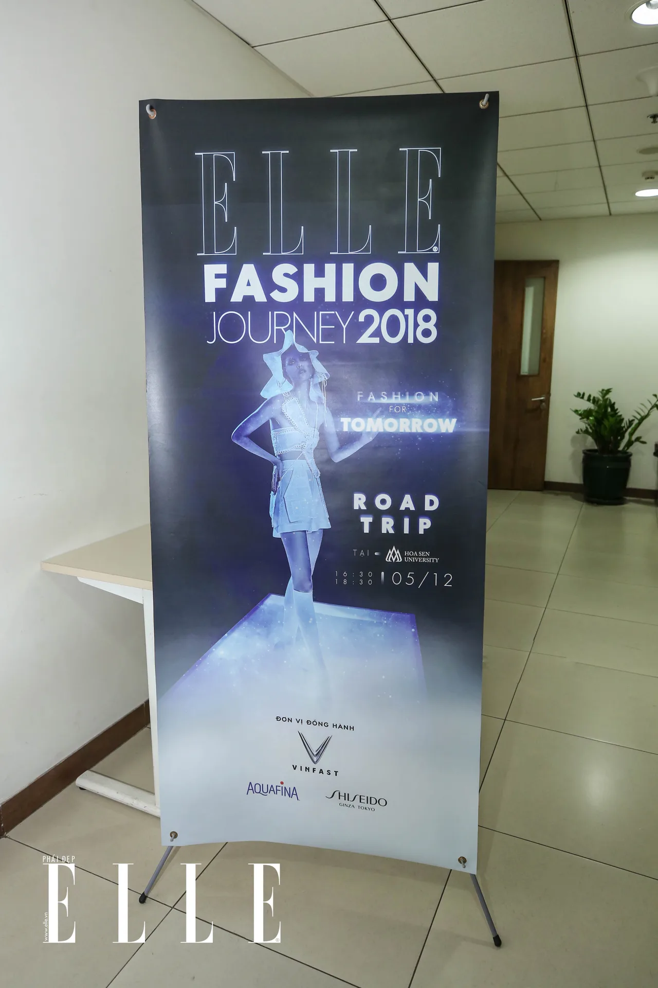 elle fashion road trip 2018 - dai hoc hoa sen - elle man15