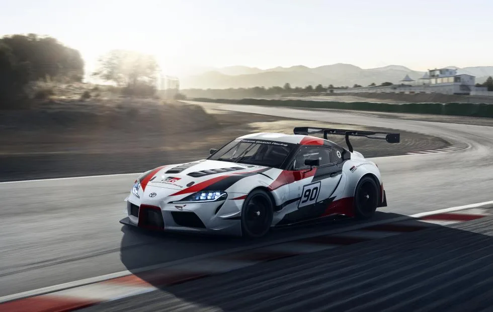 thi truong xe hoi GR Supra Racing Concept - elle man 1
