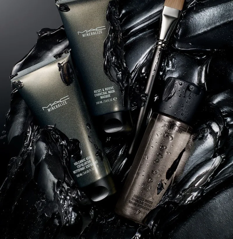 MAC Mineralize Volcanic Ash Exfoliator