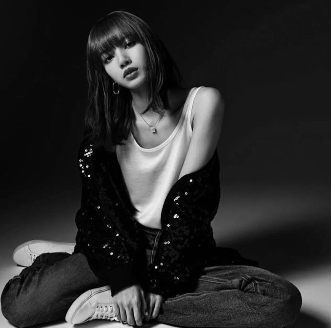 3-nang-tho-lisa-elleman