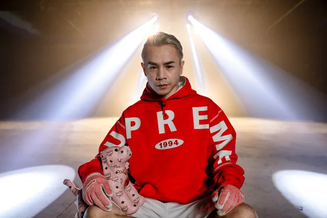 áo hoodie đỏ supreme