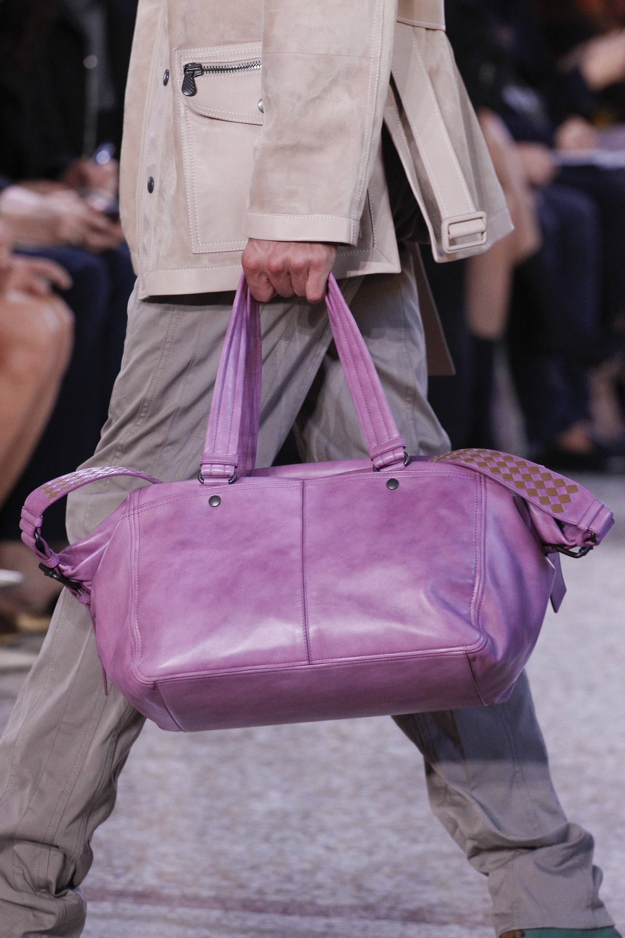 BST thời trang Xuân-Hè 2018 Bottega Veneta cú chuyển mình ngoạn mụcelleman17