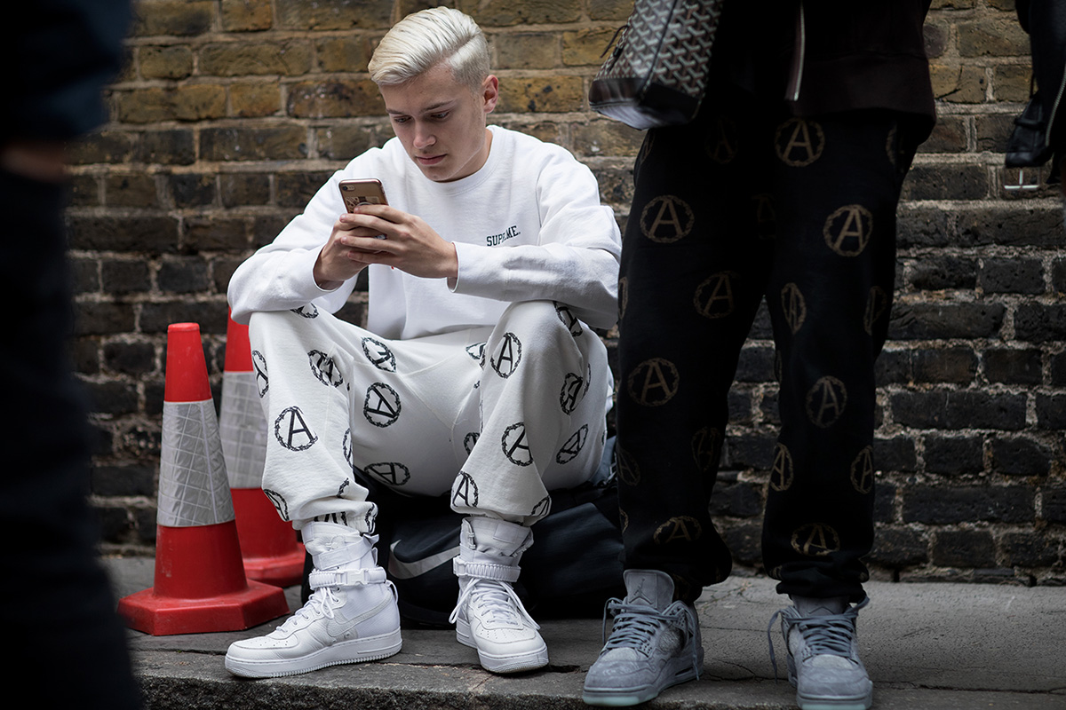 Supreme x COMME des GARÇONS - elleman