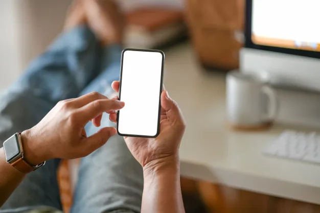Điện thoại mới cũng là một ý tưởng tặng quà giáng sinh cho người nhà
