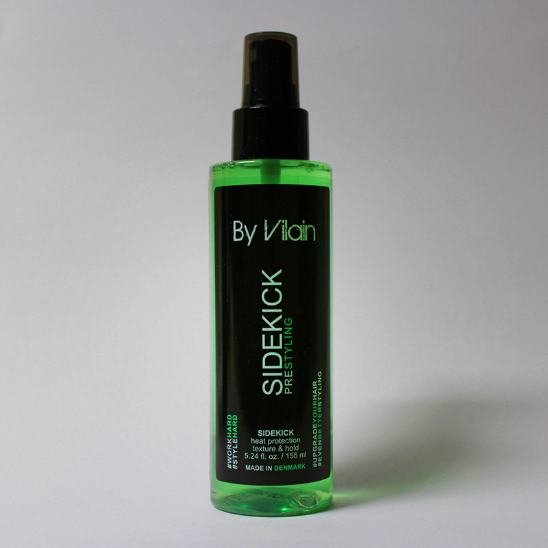 Tạo kiểu tóc nam Undercut với 5 bước đơn giản: Sản phẩm pre-styling sea salt spray của By Vilain Sidekick.