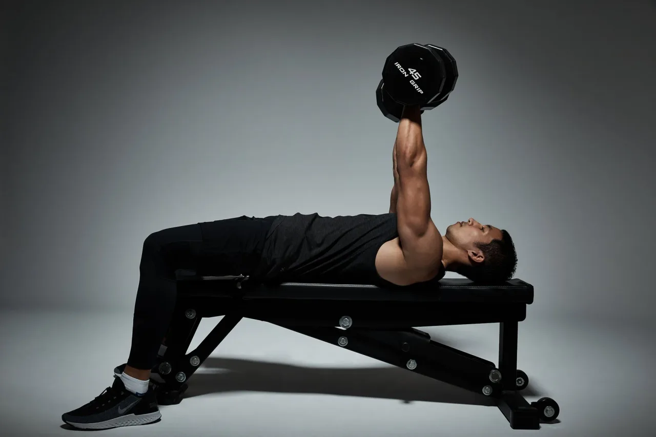 Dumbbell Bench Press tập gym