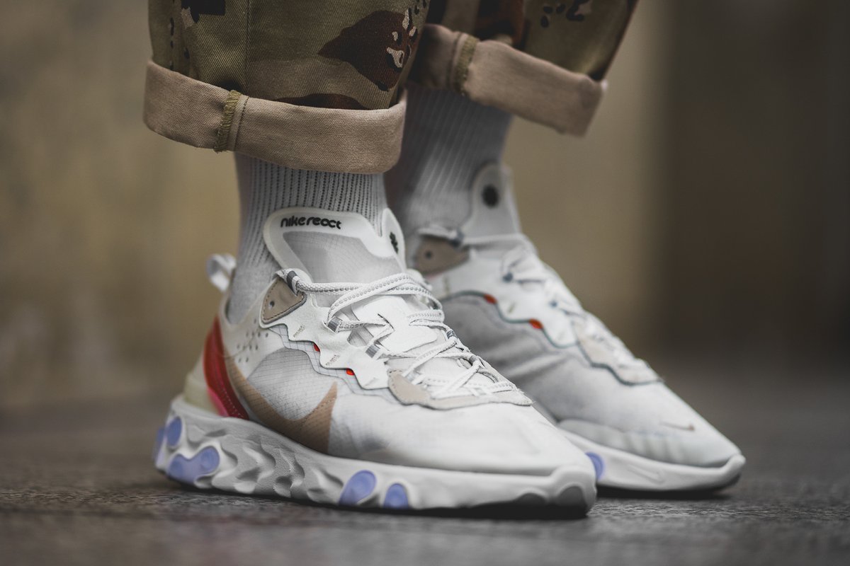 giay theo thao dat nhat q3.2018 - Nike React Element 87 “Sail Light Bone” - elle man