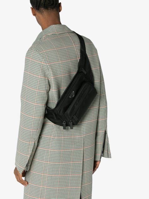 thuong hieu thoi trang - nylon belt bag - elle man 11
