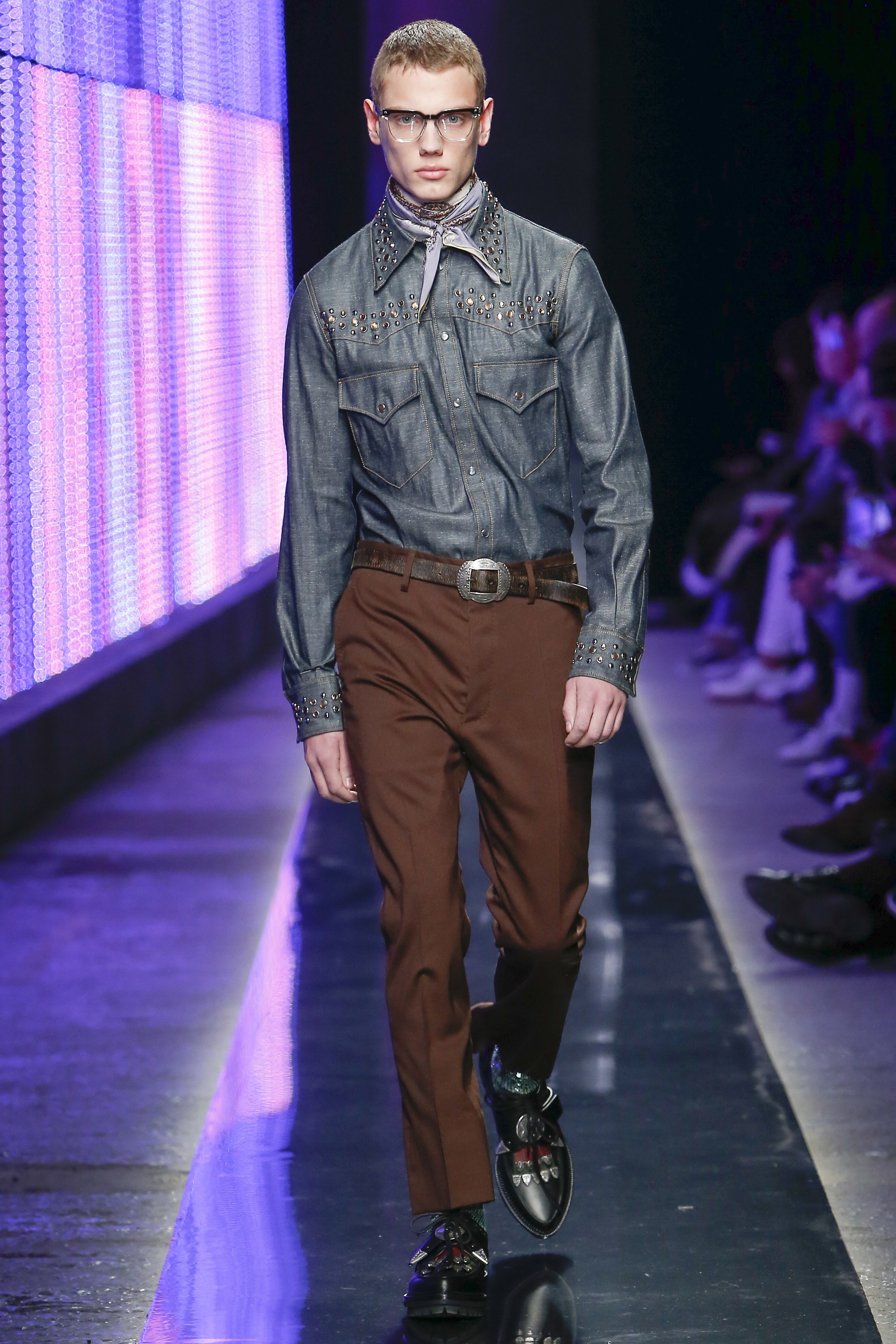 ELLE Man Style Calendar bụi phủi với xu hướng thời trang wild wild west (19–2532018) (13)