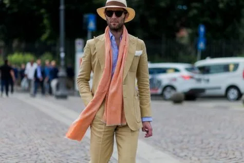 mau living coral elle men 11