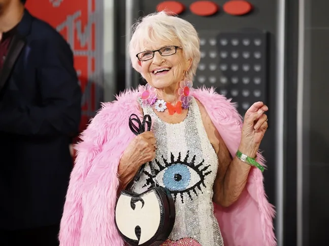 biểu tượng thời trang 91 tuổi Baddiewinkle