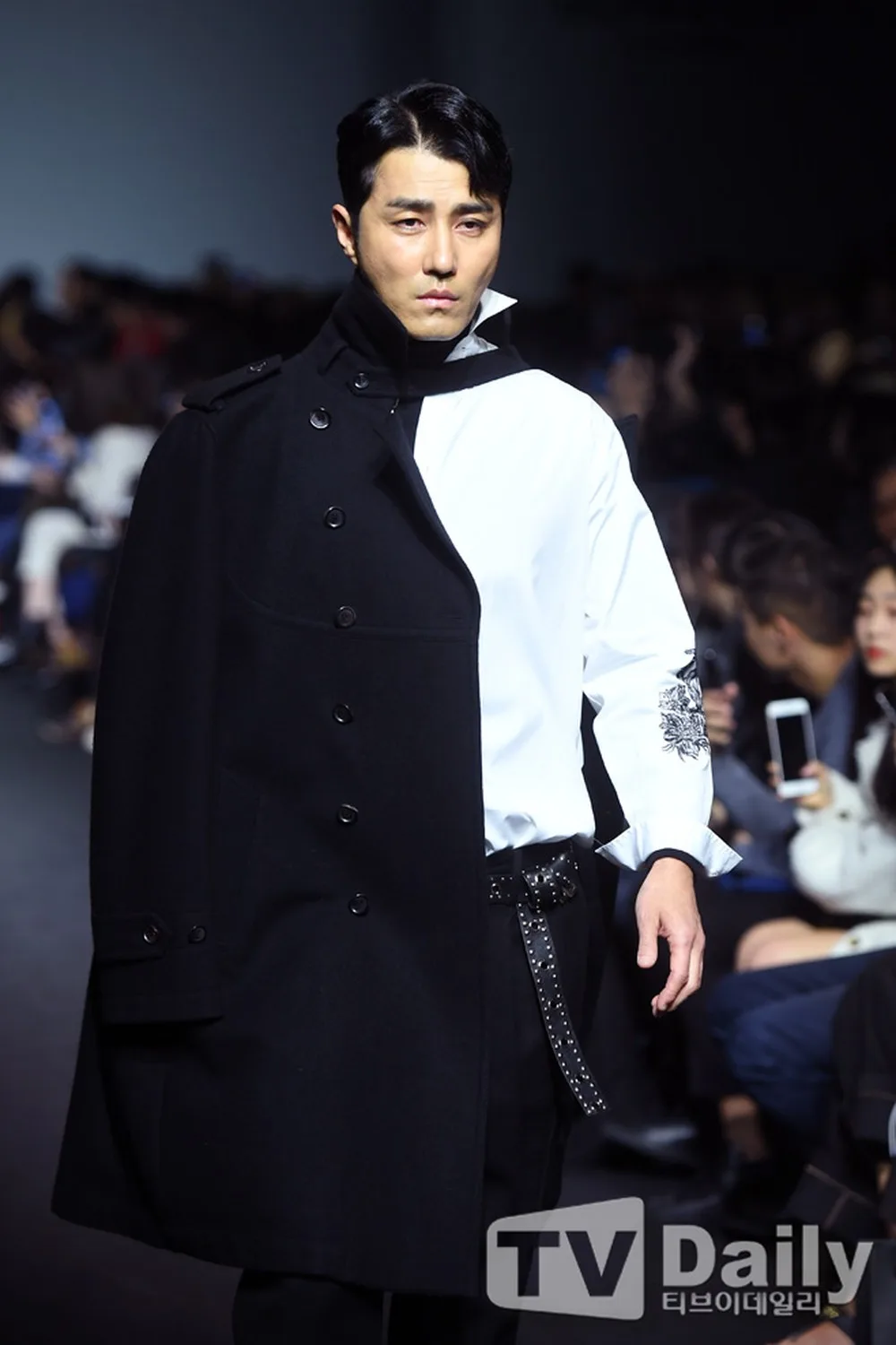 han quoc elle man 10
