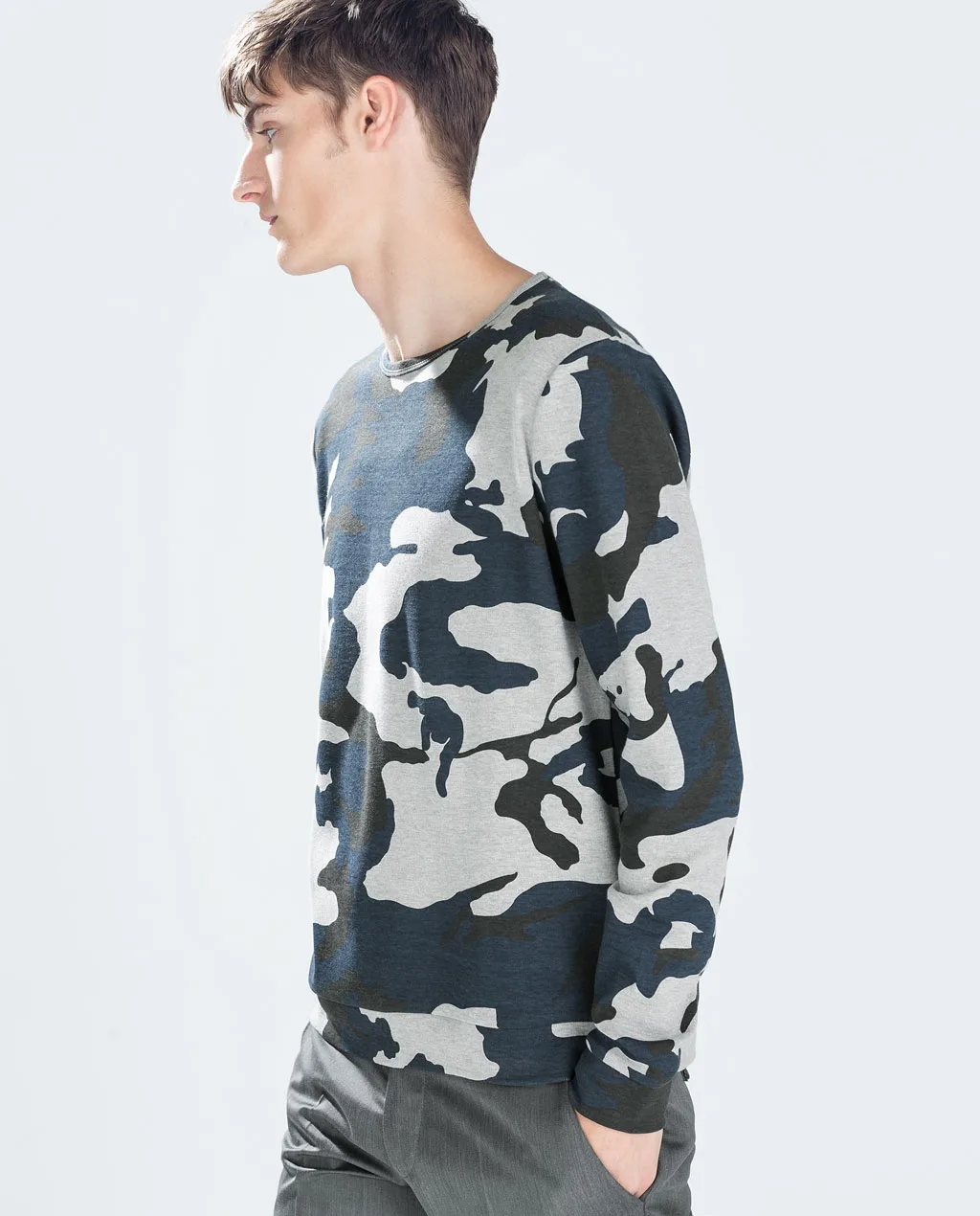 xu huong hoa tiet - camo - elle man 7