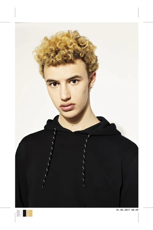 axel arigato - elle man 9