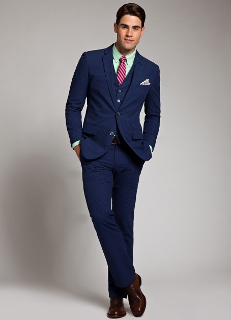Những bộ suit ton-sur-ton là công thức hữu hiệu giúp tăng chiều cao