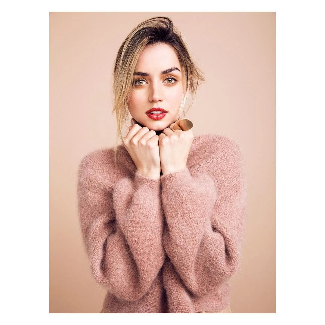 dien vien ana de armas - elle man (3)