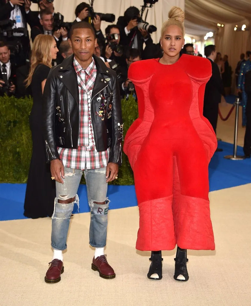 phong cach thoi trang met gala - pharrell williams - elle man
