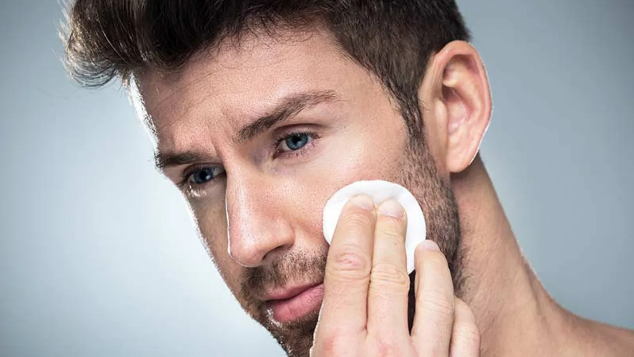 Da bóng nhờn (da dầu) có ích nhiều hơn hại?