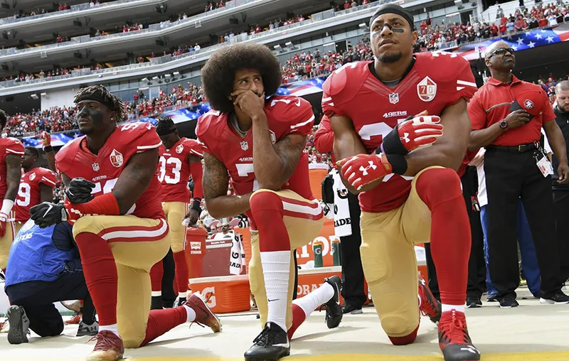 Người Mỹ phẫn nộ Colin Kaepernick, thương hiệu Nike bội thu