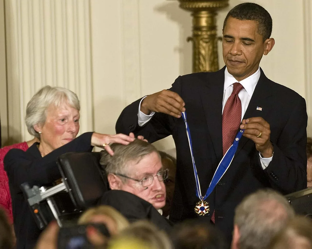 Stephen Hawking 13 -elleman