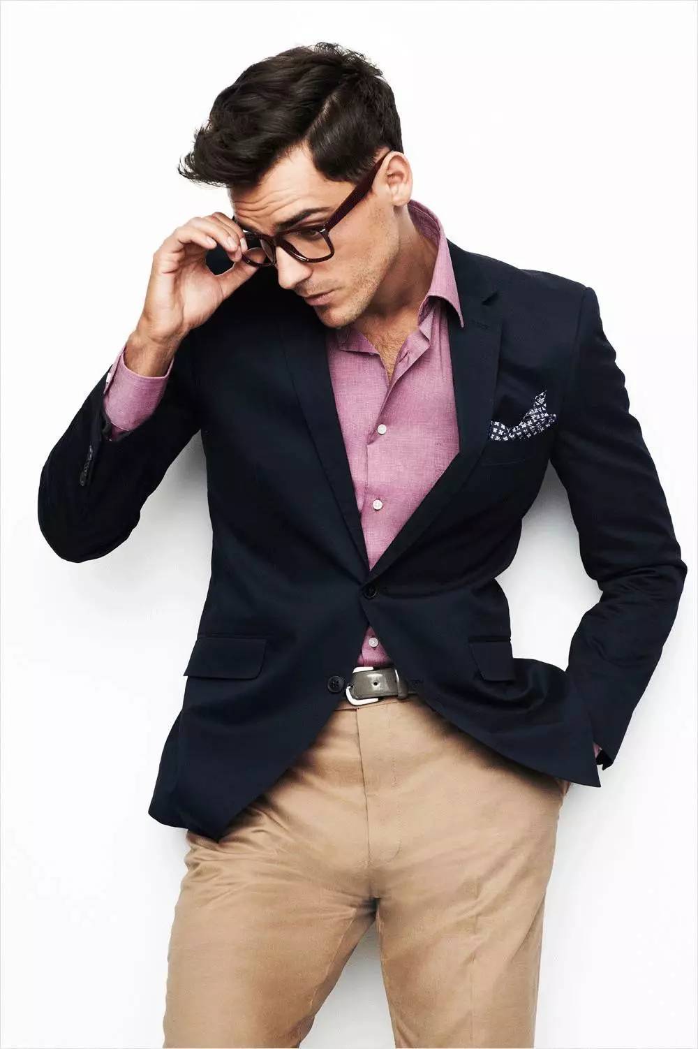 4 cách phối đồ với áo vest nam màu xanh-elle man7