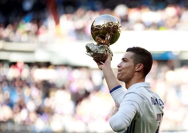 Cristiano Ronaldo - ELLE Man 6
