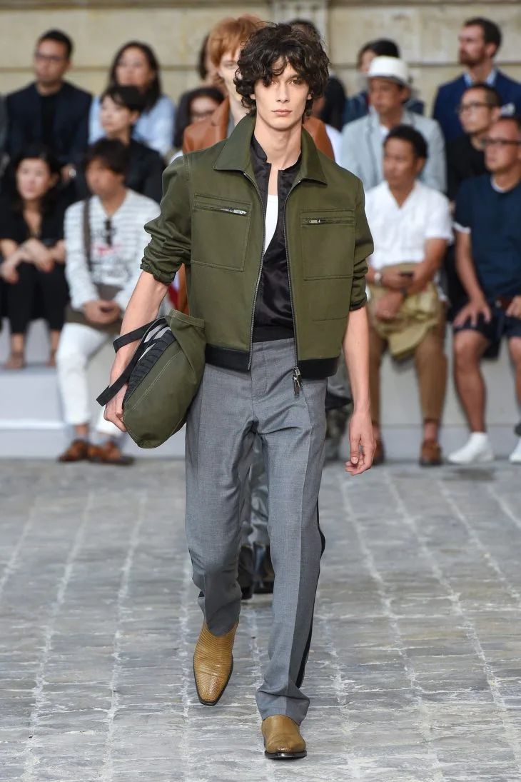 10 bộ sưu tập hàng đầu dành cho nam trong Tuần lễ thời trang 2018 berluti_look_16_menswear_spring_2018