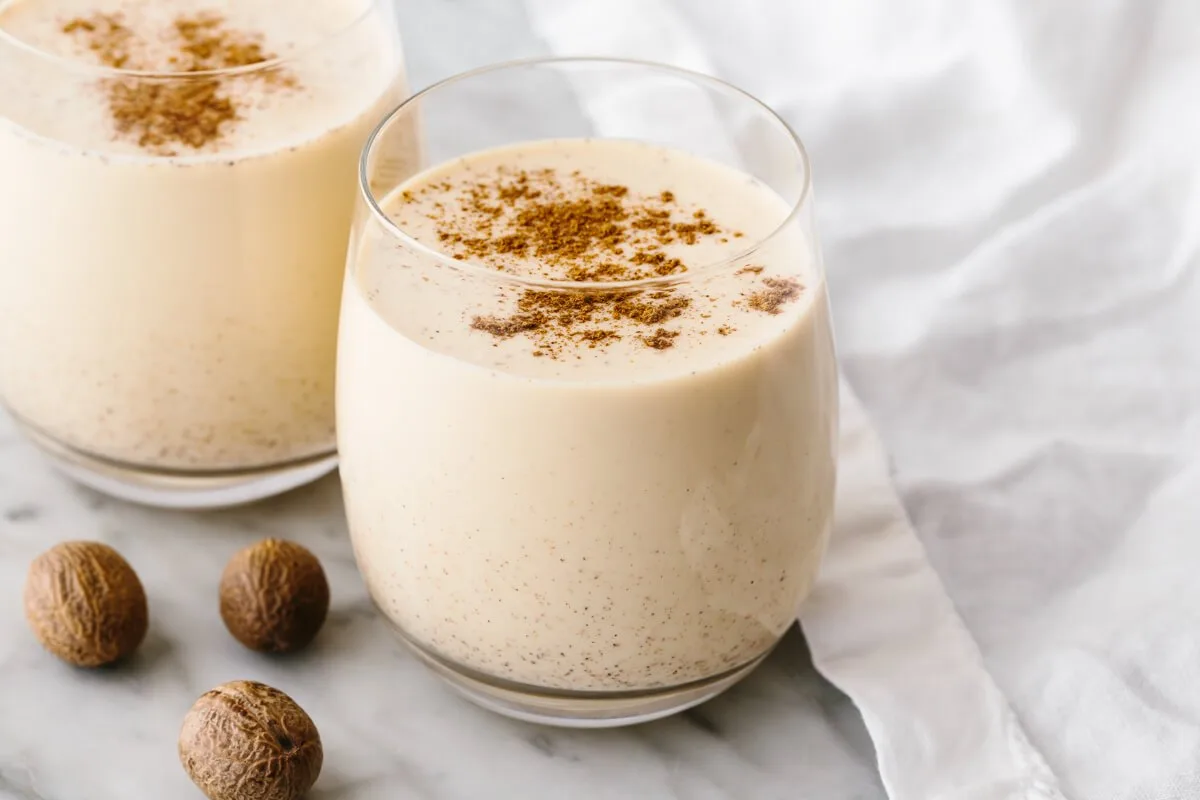 Cocktail trứng Eggnog kinh điển cho mùa lễ cuối năm