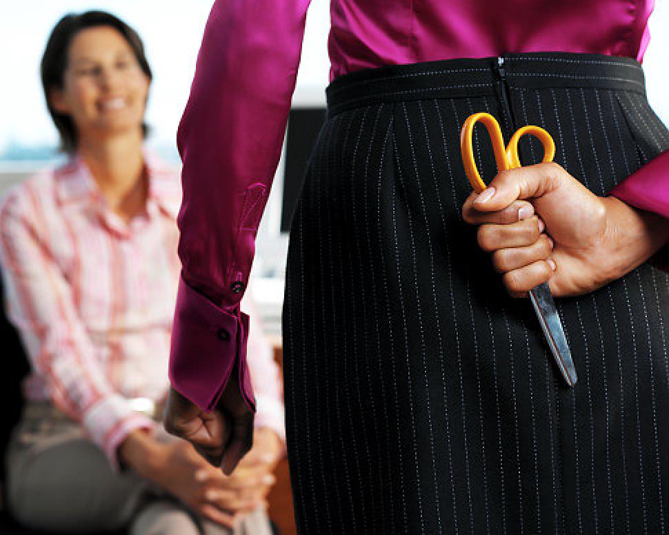 năm biểu hiện của một văn phòng làm việc độc hại - elleman