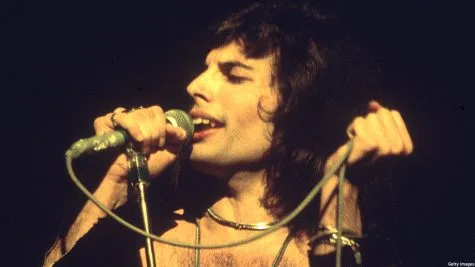 ca si freddie mercury elle man