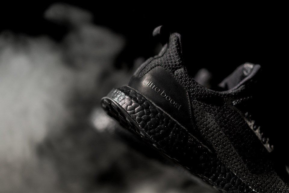giay the thao adidas 2017 - HAVEN x adidas Consortium Ultra Boost Uncaged - elle man 3