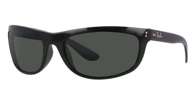 Chiếc kính của Ray-Ban có giá 163 €. Ảnh: Fashionbeans