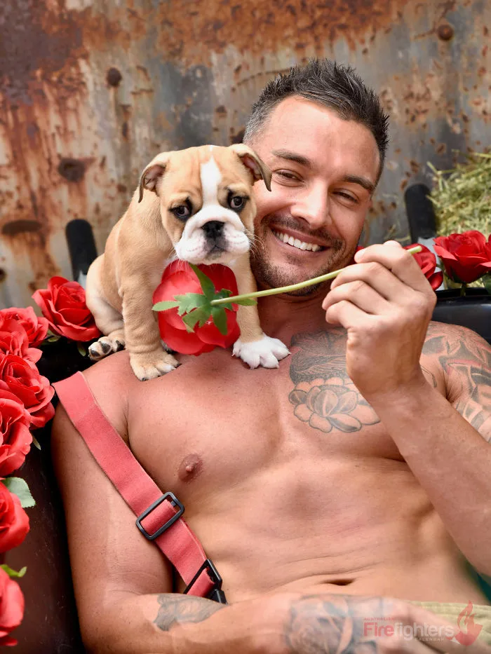 linh cuu hoa - australian firefighter calender 2019 - elle man 20