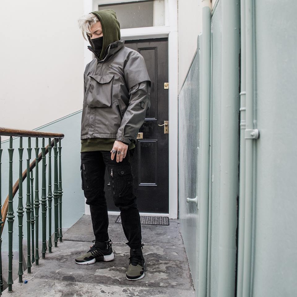 Urban Techwear ngôn ngữ công nghệ trong xu hướng thời trang elle man3